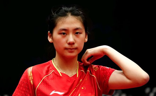 更是一位拥 更是一位拥